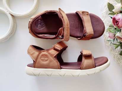 34-35 (21,5-22 см) Легкі шкіряні сандалі