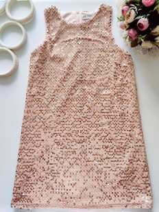 10,12 лет, рост 146,152 Красивое платье в пайетках