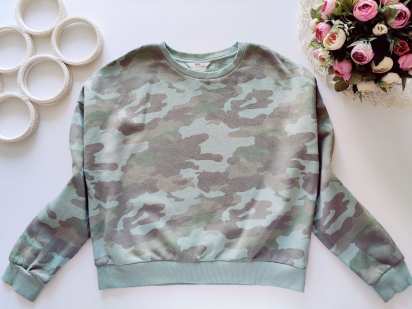 12,13 лет, рост 158 Камуфляжный свитшот на флисе