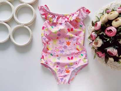 3 года, рост 98 Розовый купальник в цветочек