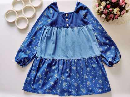 10 лет, рост 140 Джинсовое платье с рукавами