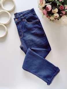 9 років, зріст 134 Джинси стрейч