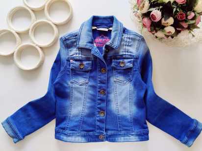 10 лет, рост 140 Стрейчевая джинсовка