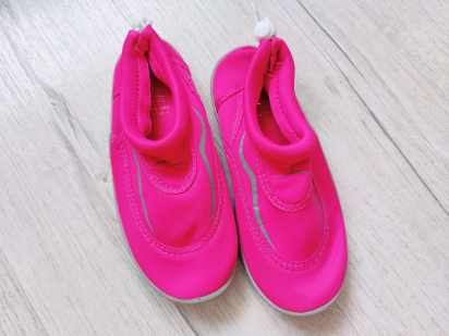 31 (20 см) Рожеві аквашузи