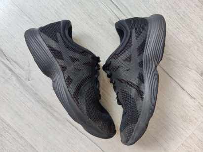 35 (22,5 см) Легкі кросівки