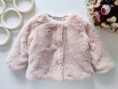 9,12 мес, рост 74,80 Пушистое пальто цвет пудры