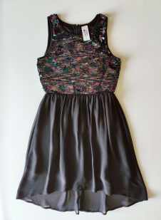 10 лет, рост 140 Черное платье с пайетками