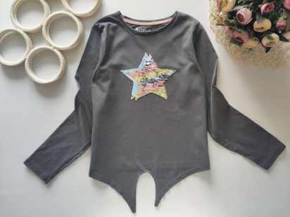 9,10 лет, рост 140 Реглан со звездой из пайеток