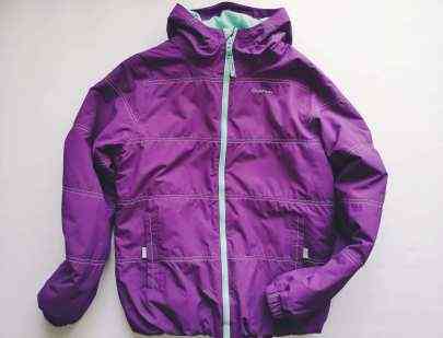 14 лет, рост 153-162 Теплая демисезонная курточка для девочки