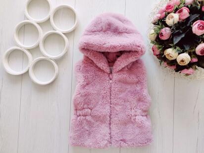 6,9 мес, рост 74 Новая детскя жилетка