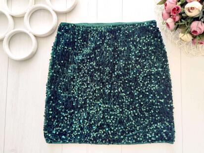 38\6 Спідниця в паєтках