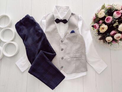 6,7 років, зріст 122 Жилетка штани і нова сорочка