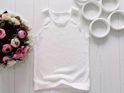 6,7 років, зріст 116,122 Майка дівчинці