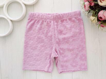 8,9 років, зріст 134 Шорти дівчинці