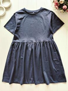 10,11 лет, рост 140,146 Новое трикотажное синее платье