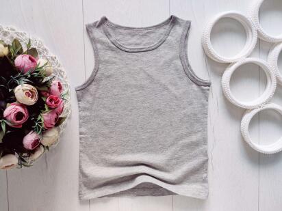 5,6 років, зріст 116 Нова сіра майка