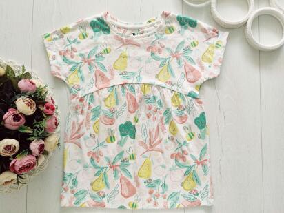 4,5 років, зріст 104,110 Нова футболка в грушах