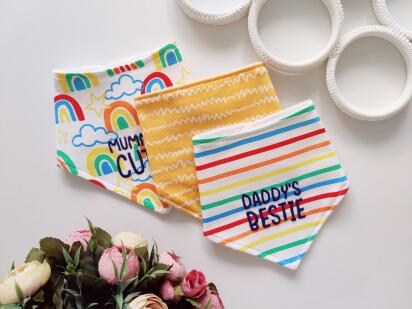 Нові слинявчики нагрудники набором