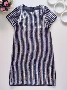 9 лет, рост 134 Нарядное блестящее детское платье в пайетках