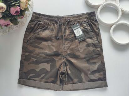 8,9 років, зріст 134 Нові шорти камуфляж котон