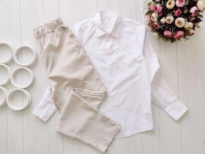 11,12 років, зріст 146,152 Нові штани і біла сорочка