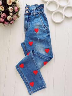 Красиві джинси в сердечках