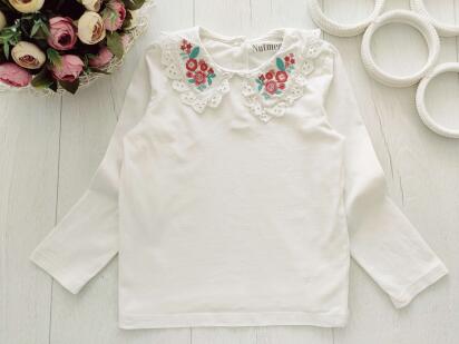 4,5 лет, рост 104,110 Красивая трикотажная кофточка