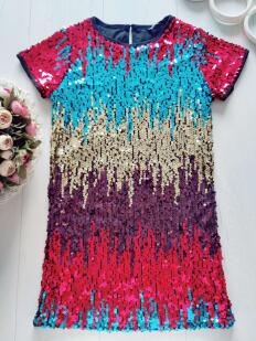 10,11 лет, рост 140,146 Нарядное блестящее платье в пайетках