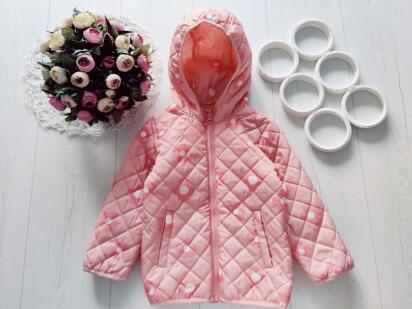 4,5 лет, рост 104,110 Стеганая детская куртчка на онком синтепоне