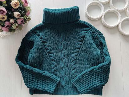 9,10 лет, рост 140 Свитер под горло