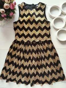 7,8 років, зріст 128 Красива ошатна золотиста золотава дитяча сукня