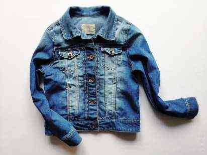 9-10 лет, рост 140 Брендовая детская джинсовка