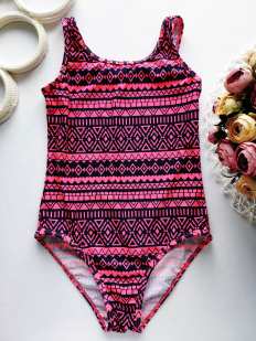 8,9 лет, рост 134 Купальник для девочки