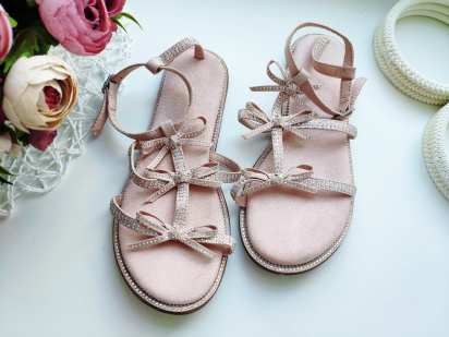 30 (19 см) Пудрові босоніжки