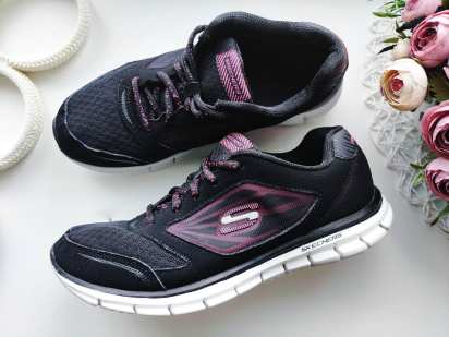 37 (24,5 см) Жіночі кросівки