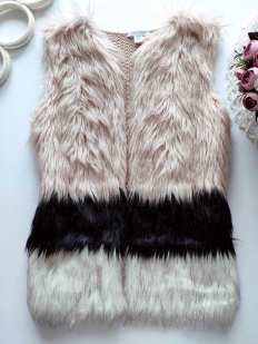 11,12 лет, рост 152 Меховая жилетка