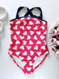 8 лет, рост 128 Купальник в сердечках