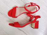 37-38 (24-24,5 см) Червоні жіночі босоніжки - зображення 1